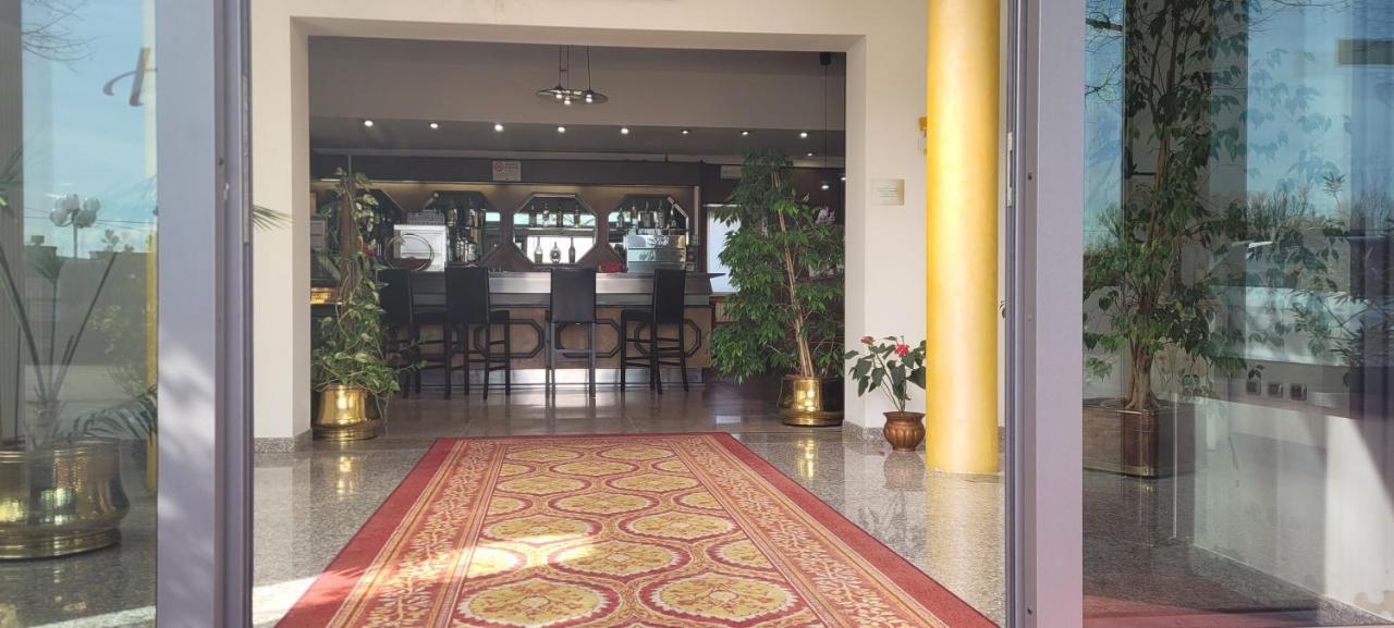 Hotel Paradiso Altedo Luaran gambar